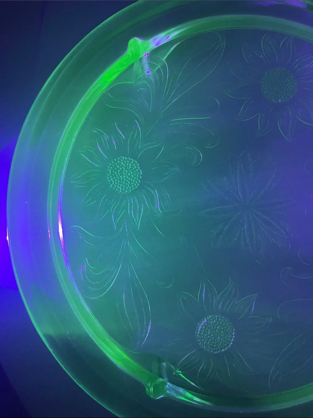 Vintage Jeannette Uranium Glass Cake Plate Sunflower Pattern Depression Glass